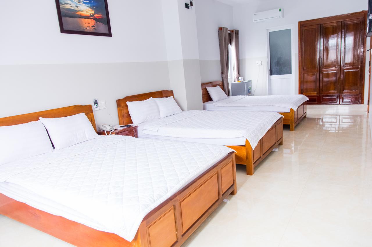 Hoang Thinh Hotel Kon Tum Dış mekan fotoğraf